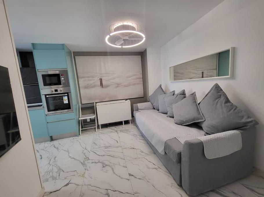 Las Canteras New 2 Bedrooms Flat At The Beach Parking Optional Las Palmas de Gran Canaria Eksteriør bilde