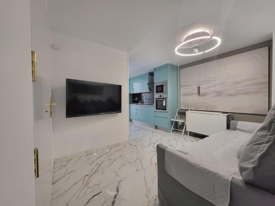 Las Canteras New 2 Bedrooms Flat At The Beach Parking Optional Las Palmas de Gran Canaria Eksteriør bilde