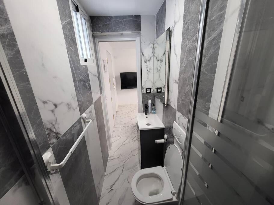 Las Canteras New 2 Bedrooms Flat At The Beach Parking Optional Las Palmas de Gran Canaria Eksteriør bilde
