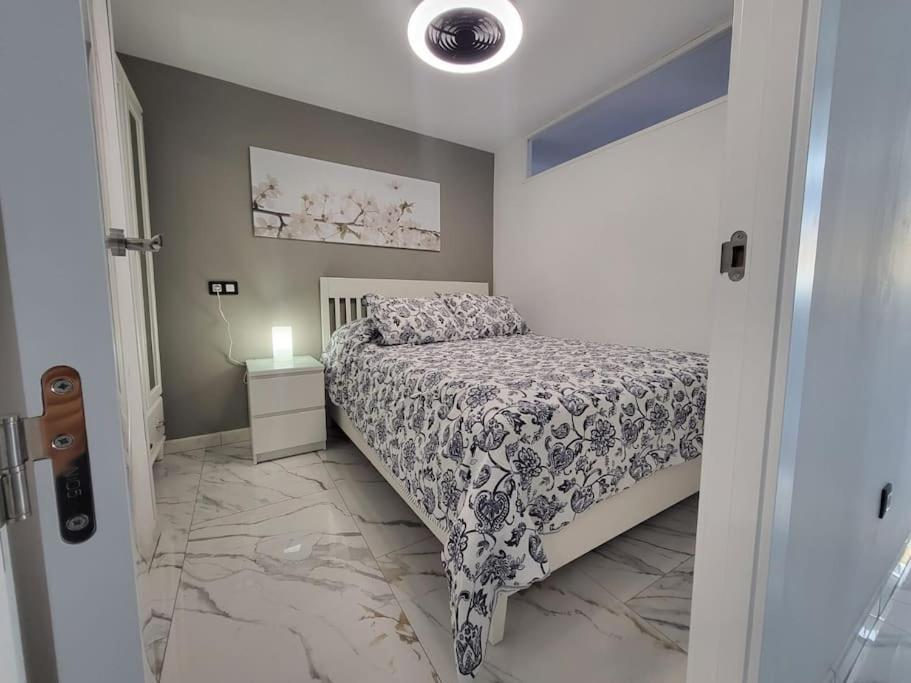 Las Canteras New 2 Bedrooms Flat At The Beach Parking Optional Las Palmas de Gran Canaria Eksteriør bilde