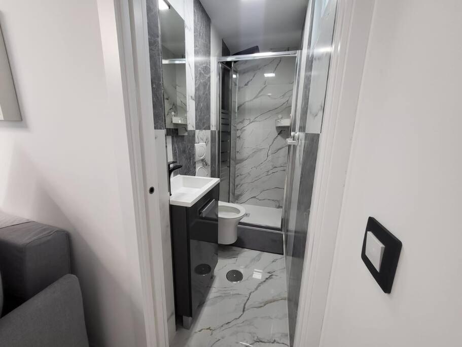 Las Canteras New 2 Bedrooms Flat At The Beach Parking Optional Las Palmas de Gran Canaria Eksteriør bilde